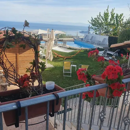 Bella Vista *