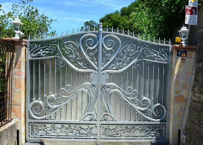 Bella Vista * 特罗佩阿